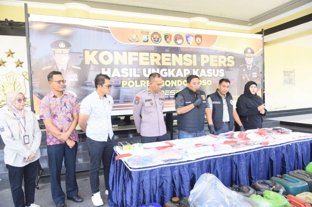 Mafia BBM Terbongkar, Polres Bondowoso Amankan 1 Ton Pertalite dan Dua Tersangka