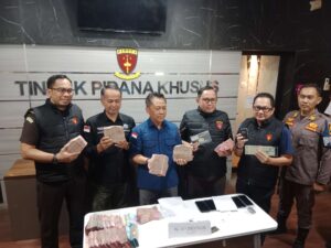 Kejati Jatim Geledah Kantor ESDM, Aliran Dana ke 19 Staf Terkuak