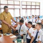 Dari Toba untuk Indonesia: Kepedulian Bupati Toba pada Generasi Penerus