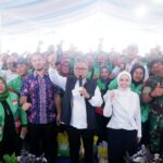 Dandim 0507/Bekasi Dampingi Menko Pangan RI Kunjungan Kerja, Bagikan Ratusan Paket Sembako Kepada Ojek Online