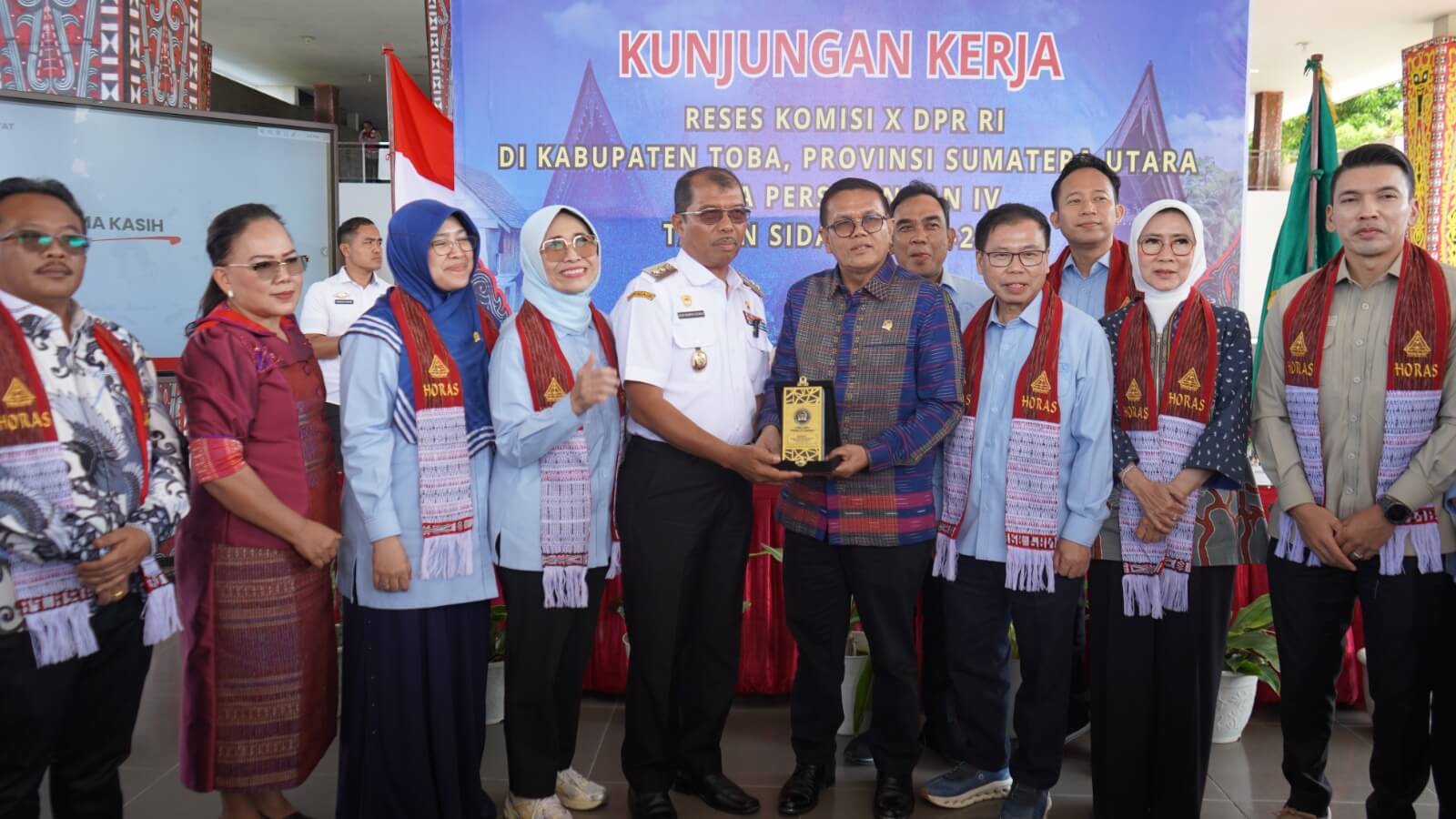 Foto: Kehadiran Komisi X DPR RI di Kabupaten Toba