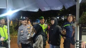 Patroli Bersama Koramil 03/Teluk Pucung dan Linmas, Jamin Keamanan Wilayah Tetap Kondusif
