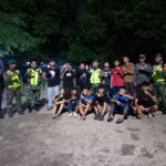 Patroli Malam Babinsa Koramil 04/Jati Asih, Tingkatkan Keamanan Wilayah dan Himbau Warga Jaga Kamtibmas