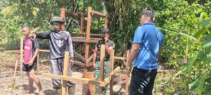 Satgas TMMD Bangun Fasilitas 5 Unit MCK Umum untuk Warga Kampung Keakwa