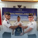 David Petrus Nicolas Serahkan Jabatan Karutan Balige ke Valen Sonar Rumbiak