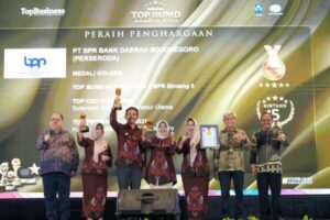 BPR Bojonegoro Raih Bintang 5 dan Golden Award, Menguatkan Posisi BUMD di Panggung Nasional