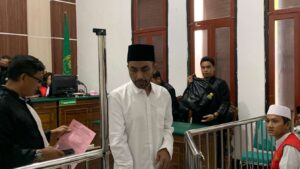 Cinta Berujung Penipuan, Mobil Digadai dan Motor Dijual: Terdakwa Disidang di PN Surabaya