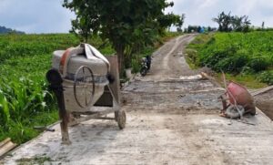 Polemik Upah Buruh Dipersoalkan Proyek BKKD Klino, Pekerja dan Pemasok Berseberangan