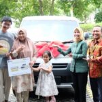 Pegadaian Kanwil VIII Jakarta 1 Serahkan Mobil Pada Pemenang Program Badai Emas Periode II Tahun 2025