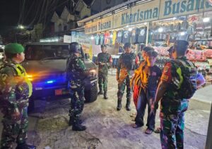 Patroli Gabungan Koramil 02/Pondok Gede Bersama Polri dan Mitra Jaya Intensifkan Keamanan Lingkungan