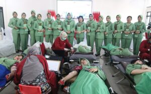 Persit KCK Koorcab Rem 052/PD Jaya Gelar Donor Darah Serentak HUT ke-62 Dharma Pertiwi