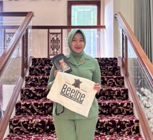 Kreativitas Yang Lahir Dari Kegelisahan Istri Prajurit