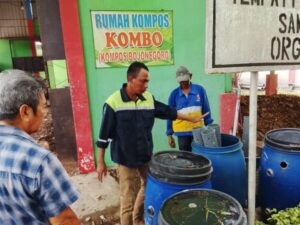 Pemkab Bojonegoro Mengurai Sampah dari Rumah lewat Drum Komposter