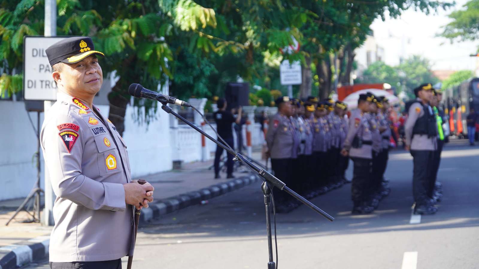 Foto: Apel gelar pasukan pengamanan May Day 2026 di depan Kantor Gubernur Jawa Timur oleh Polrestabes Surabaya