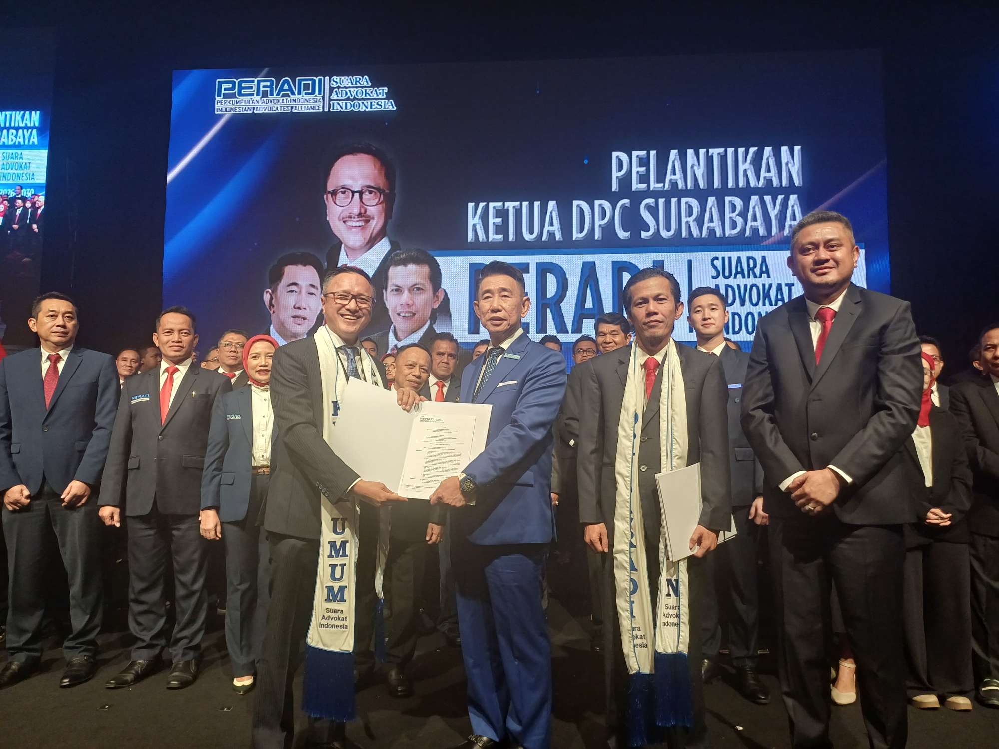 Foto: Pelantikan Tonic Tangkau sebagai Ketua Peradi SAI Surabaya di Hotel Vasa, 6 Mei 2026