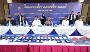 Polda Jatim Bongkar Sindikat Penipuan Online Mobil Bekas, 11 Pelaku Ditangkap di Tiga Kota