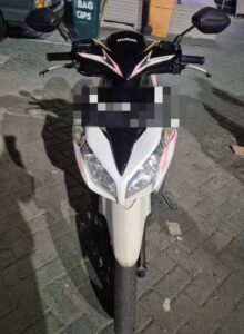 Kursi Besi Fasilitas Umum Digondol, Pria Asal Sampang Dibekuk Resmob Polrestabes Surabaya