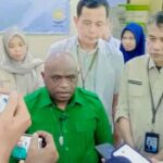 Menteri HAM Turun Tangan: Natalius Pigai Sidak RSIA IBI Surabaya Usai Dugaan Keracunan Massal MBG