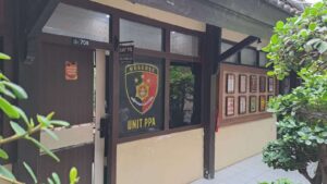 Korban dugaan Penganiayaan di Diperiksa Polres Lamongan Pelaku Di Minta Dihukum Berat