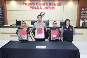 Polda Jatim Bongkar Kasus Ayah Tiri Cabuli Anak Kembar di Surabaya, Korban Hamil 5 Bulan