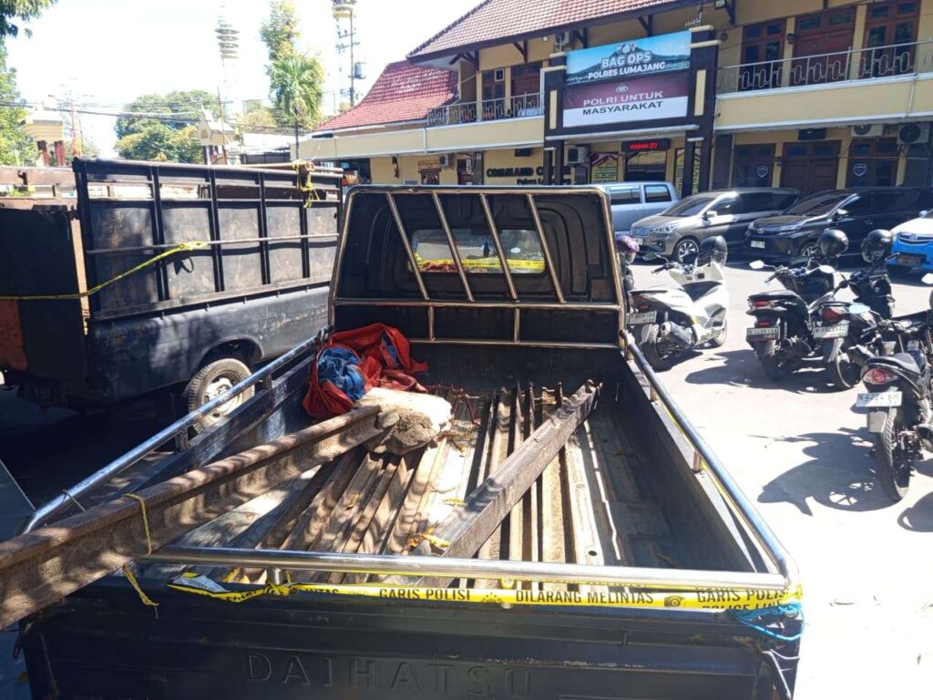 Satreskrim Polres Lumajang Bongkar Pencurian Rel Kereta Api, Tiga Tersangka Termasuk Penadah Ditangkap