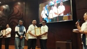 Toba Mantap Jaga Masa Depan: Toba Peringkat 1 Nasional Kejar Imunisasi