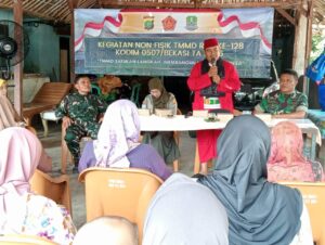 Personel Satgas TMMD Ke-128 Kodim 0507/Bekasi Gelar Penyuluhan Kebangsaan dan Pertanian untuk Warga