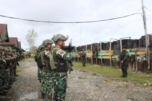 Wapangkoops TNI Habema Tinjau Kesiapsiagaan Prajurit di Pos Kotis Dekai ‎