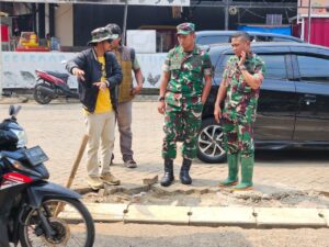 Dandim 0507/Bekasi Tinjau Langsung Progres Sasaran Fisik TMMD Ke-128 di Kelurahan Jatirangga