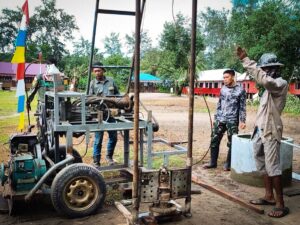 Sumur Bor Pertama Hadir di Kampung Keakwa, Warga Tak Lagi Bergantung pada Air Hujan
