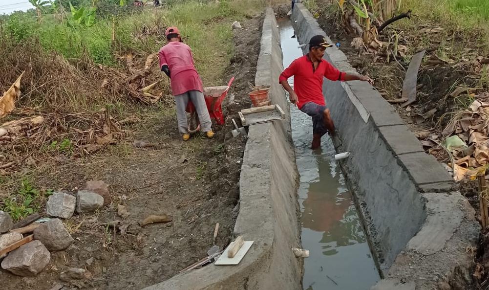 Pembagunan proyek TPT sudah sesuai dengan Rencana Anggaran Biaya ( RAB) dan Spesifikasi