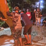 Jelang Penutupan TMMD Ke-128, Satgas dan Warga Kebut Pengecoran Jalan Utama Jl. Simin Gaer Jatirangga