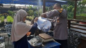 Panen Raya Lele Polsek Krembangan Capai 90 Kilogram, Langsung Diserap Warga Perak Barat