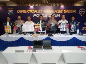 Polda Jatim Bongkar Sindikat Love Scamming Internasional, 53 Korban Alami Kerugian Rp1,1 Miliar