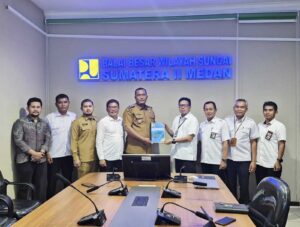 Bupati Toba Genjot Infrastruktur Strategis, Jalan Parsoburan–Borbor dan SPAM Bonatua Lunasi Jadi Prioritas