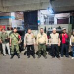 Babinsa Koramil 04/Pulogadung Bersama Unsur Komduk Perkuat Siskamling