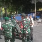 Patroli Malam Babinsa Matraman dan Warga Perkuat Benteng Keamanan