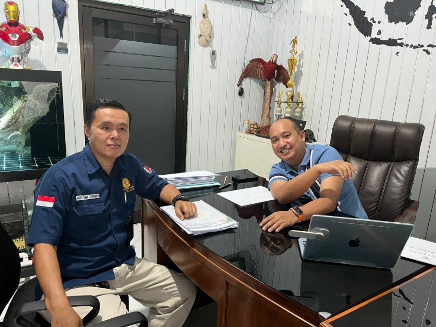 Dok Foto : PPAT Haldyan Denisa Bersama Ketua LBH CAKRAM Blitar