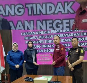 Hari Budiono Kembalikan Rp2,77 Miliar, Kejari Blitar Perkuat Upaya Pemulihan Kerugian Negara Kasus Dam Kalibentak