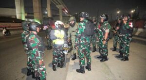Tekan Kriminalitas, Dandim 0502/JU Pimpin Patroli Malam di Wilayah Jakarta Utara