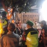 Pengamanan Wilayah Tanpa Henti, Babinsa Koramil 03/Teluk Pucung Hadir di Tengah Malam