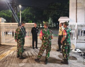 Babinsa Koramil 02/Matraman dan Komduk Gelar Patroli/Siskamling Perkuat Keamanan Wilayah