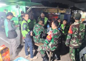 Patroli Gabungan Koramil 06/Cakung Perkuat Keamanan Wilayah