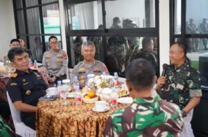 Pererat Sinergitas, Danrem 052/Wijayakrama Gelar Coffee Morning Dan Latihan Menembak Bersama Forkopimda 