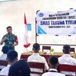 Babinsa Koramil Timika Beri Pembekalan kepada Siswa-Siswi Baru SMA Taruna Timika