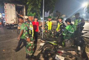 Menyusuri Sudut Wilayah, Babinsa Koramil 03/Teluk Pucung Pastikan Situasi Tetap Aman