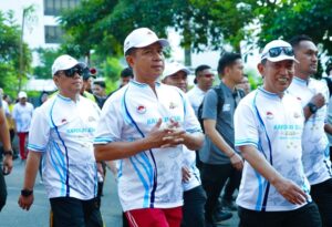 Panglima TNI Hadiri Olahraga Bersama Hari Bhayangkara ke-80, Perkuat Soliditas TNI-Polri