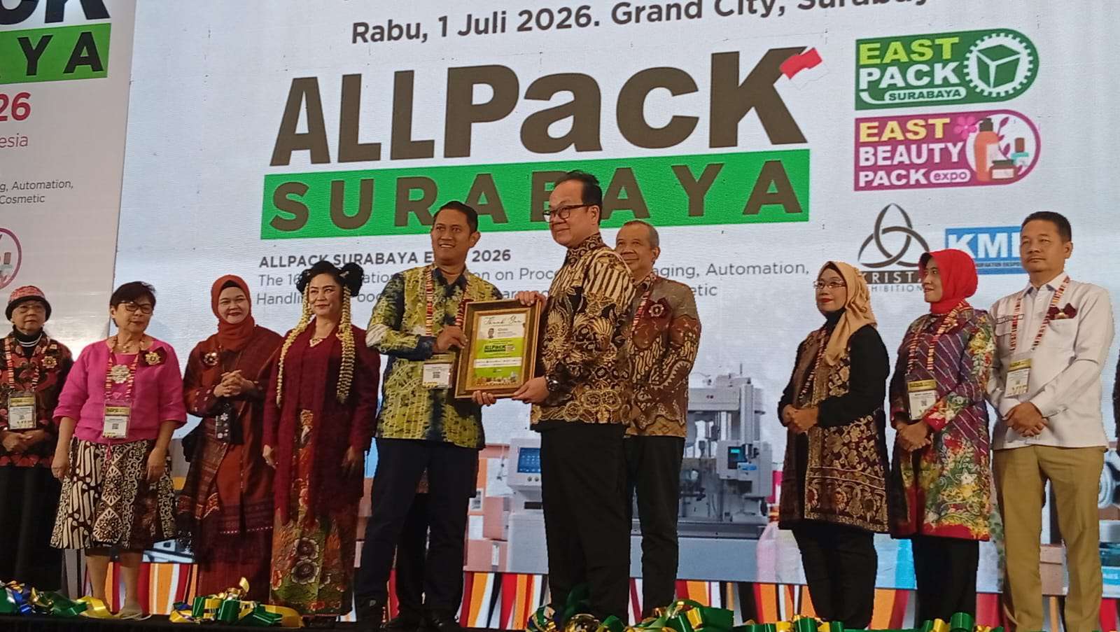 Foto: Pembukaan ALLPACK Surabaya 2026 dan East Beauty Pack Expo 2026 di Grand City Convention Hall Surabaya.