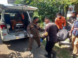 Warga Medokan Ayu Digegerkan, Pria 64 Tahun Ditemukan Meninggal Dunia di Dalam Kamar Rumahnya di Rungkut Surabaya