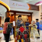 Belajar di Tengah Festival, Peserta Pelatihan Kerja EMCL Asah Kemampuan Promosi Produk UMKM